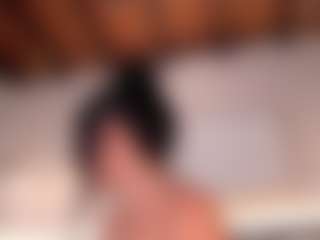 Live cam show with Agata Duque - Granny on StripNow