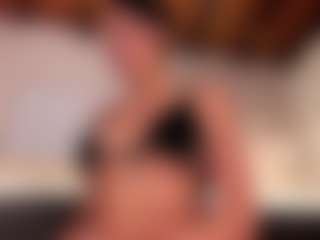 Live cam show with Agata Duque - Foot Fetish on AdultVida.com