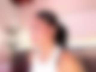 Live cam show with Agata Duque - Brown Hair on Fling VIP Chat