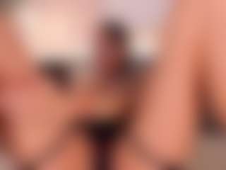 Live cam show with Agata Duque - Brown Eyes Brown Hair on livesuperchat.net