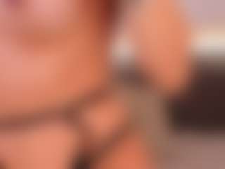 Live cam show with Agata Duque - Dildo Mature on xDating