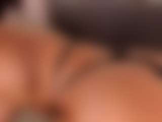 Live cam show with Agata Duque - Shaved Pussy MILF on Milf Play