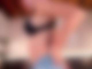 Live cam show with Agata Duque - Petite Young Adult on Gym Cam Girls