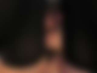 Live cam show with Agata Duque - Flirt MILF on Latina Girls