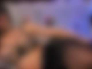 Live cam show with Agata Duque - Petite MILF on Streamer API