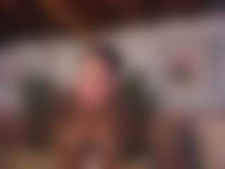 Live cam show with Agata Duque - College MILF on Camming Site
