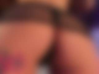 Live cam show with Agata Duque - Small Tits Mature on CamwithHer
