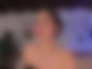 Live cam show with Agata Duque - Genital Piercings on CamClone