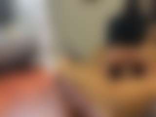 Live cam show with Anna Lee Cross - Mature on livesuperchat.net