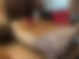 Live cam show with Anna Lee Cross - Orgasm on Gym Cam Girls