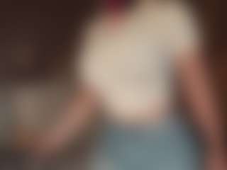 Live cam show with kateowens - Bedroom on Chatstar