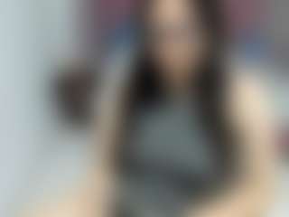 Live cam show with Wanda love - Public Curvy on Camsoda