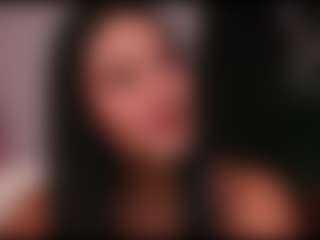 Live cam show with Artemusa - Latina Petite on thefappeningchat.com