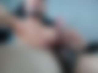 Live cam show with masterdickmonster - Armpits on TeamSkeetLive
