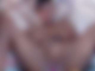 Live cam show with miss-dinah - College Curvy on AdultVida.com