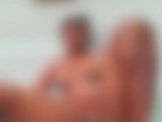 Live cam show with miss-dinah - Blonde Hair Middle Aged on Sweet Sext