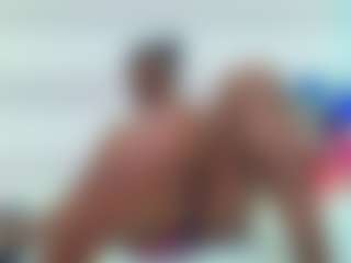 Live cam show with miss-dinah - Latina Petite on Free Soda | colombia