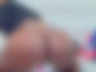 Live cam show with miss-dinah - Big Tits Brown Hair on Camsoda