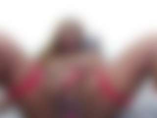 Live cam show with miss-dinah - Blonde Hair on Fit Hotties