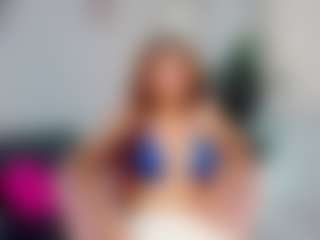 Live cam show with MissValerieW - Average on Hubzter Live
