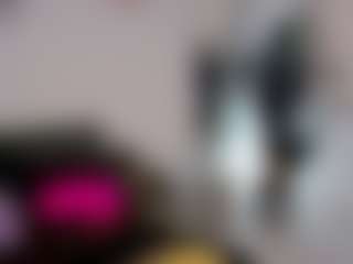 Live cam show with MissValerieW - Brown Hair on Soda Cam
