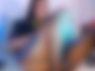 Live cam show with Samanta_james19 - Striptease on parknlotfishbdy