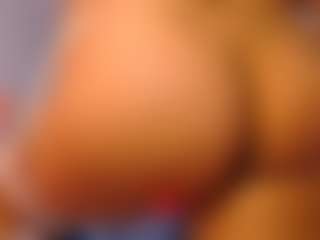 Live cam show with Samanta_james19 - Striptease on Camsoda