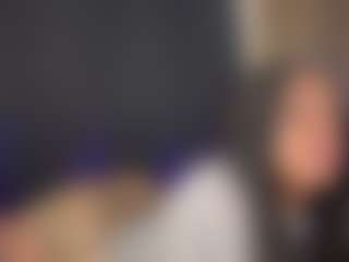Live cam show with Mel - Bedroom Latina on Adult Interactions