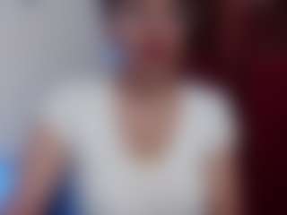 Live cam show with samanthawhatson - Striptease Granny on CamClone