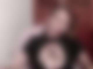 Live cam show with samanthawhatson - Smoking on Hubzter Live
