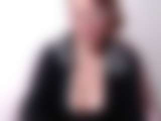 Live cam show with samanthawhatson - Granny Big Ass on EXY