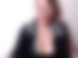Live cam show with samanthawhatson - Mature on TeamSkeetLive