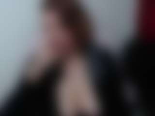Live cam show with samanthawhatson - Curvy Middle Aged on Milfs Live