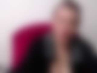 Live cam show with samanthawhatson - Interactivetoy Granny on Porn Luv