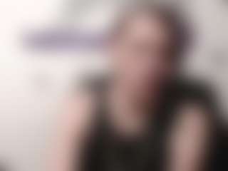 Live cam show with samanthawhatson - Brown Eyes Mature on CamClone