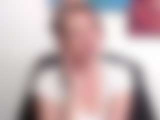 Live cam show with samanthawhatson - Smoking on CamSodaAdn
