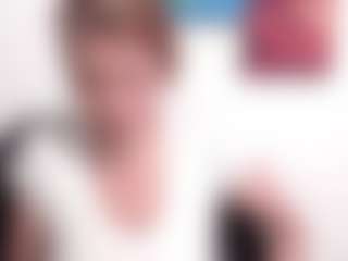 Live cam show with samanthawhatson - Trimmed Granny on Gym Cam Girls