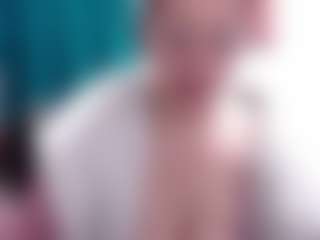 Live cam show with samanthawhatson - Granny Lovense on Uber Horny