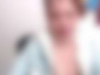 Live cam show with samanthawhatson - Striptease Granny on Hubzter Live