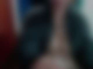 Live cam show with samanthawhatson - Granny on xplaylive.com