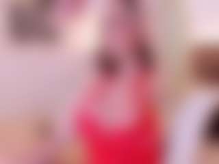 Hanna Palmer MILF webcam performer live streaming