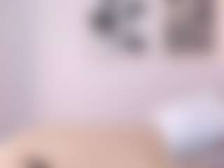 Live cam show with Hanna Palmer - Fishnets on SquirtSoMuch
