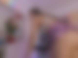 Live cam show with Andrea Duque - Bedroom on StripNow