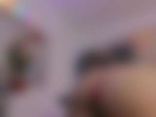 Live cam show with Andrea Duque - Blue Eyes on Fling VIP Chat