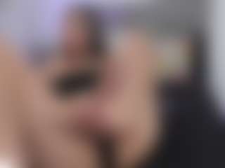 Belindaturnner MILF webcam performer live streaming