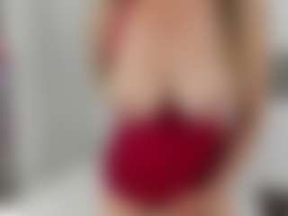 Live cam show with Belindaturnner - Blonde Hair on Milfs Live