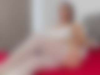 Belindaturnner MILF webcam performer live streaming