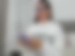 Live cam show with Belindaturnner - Joi on CamClone