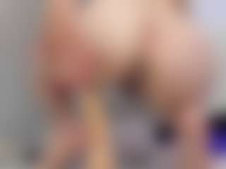Show live cam dengan Belindaturnner - Blonde Hair Middle Aged di Camsoda
