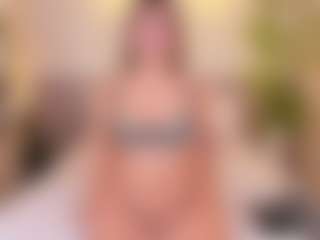 Live cam show with CloeHarp - Ass Bouncing on Camsoda